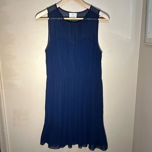 Pins and Needles, navy sheer lined sweetheart neckline, pleated dress sz large